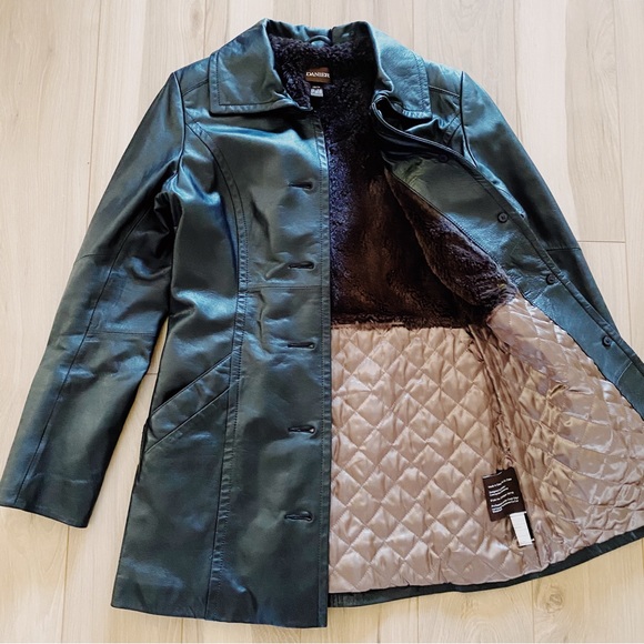 DANIER Winter Leather Jacket - Thinsulate Lining - Removable Fur - Picture 5 of 8